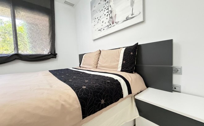 Resale - Apartment -
Orihuela Costa - Altos De Campoamor