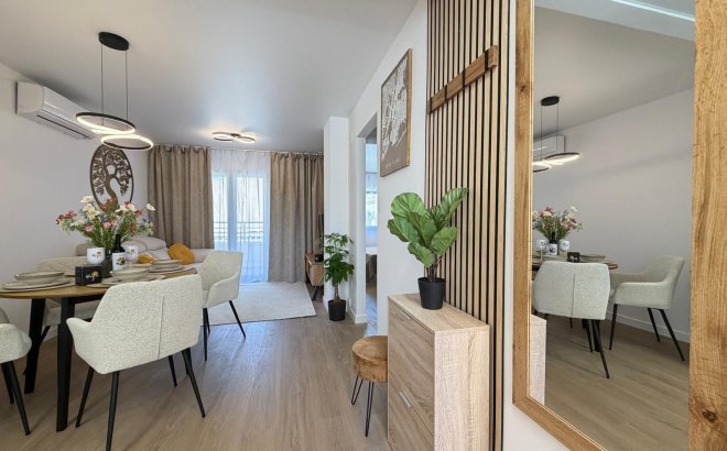 Resale - Apartment -
Torrevieja - Nueva Torrevieja