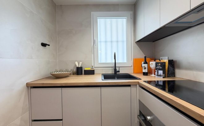Resale - Apartment -
Torrevieja - Nueva Torrevieja