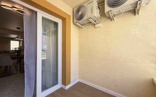 Resale - Apartment -
Torrevieja - Nueva Torrevieja