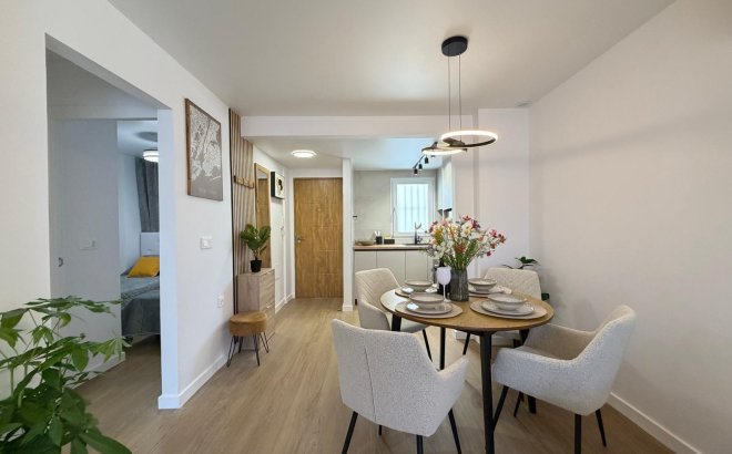 Resale - Apartment -
Torrevieja - Nueva Torrevieja