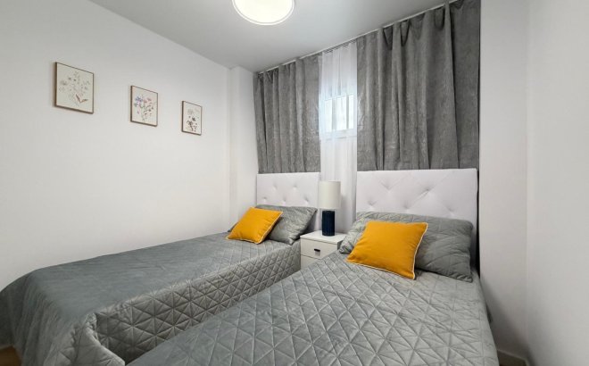Resale - Apartment -
Torrevieja - Nueva Torrevieja