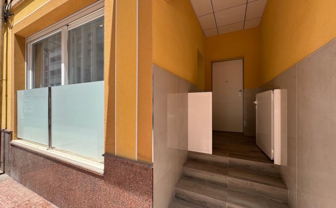 Resale - Apartment -
Torrevieja - Estacion De Autobuses
