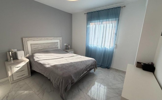 Resale - Apartment -
Torrevieja - Curva Del Palangre