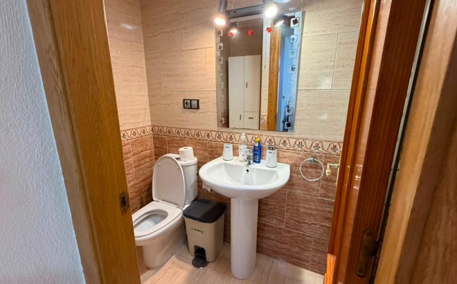 Herverkoop - Appartement -
Torrevieja