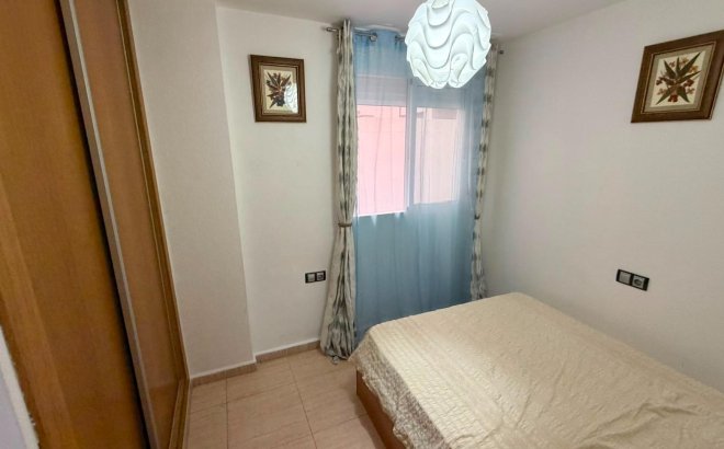 Herverkoop - Appartement -
Torrevieja