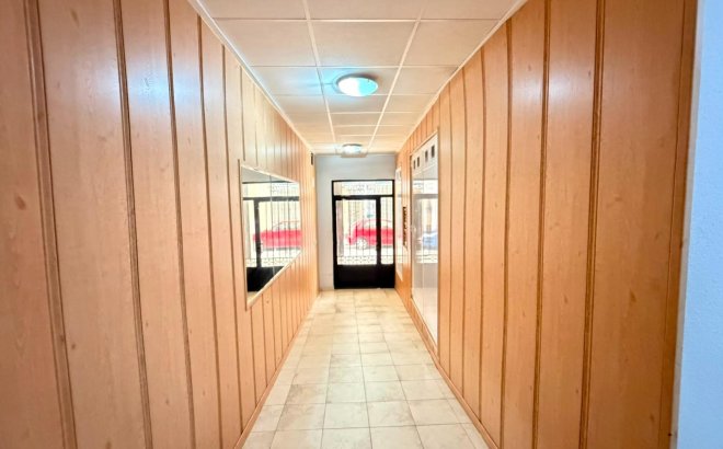 Herverkoop - Appartement -
Torrevieja