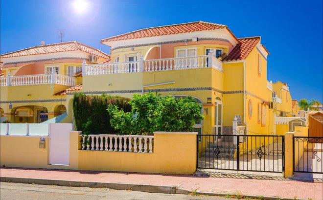 Resale - Town House -
Orihuela Costa - Las Filipinas