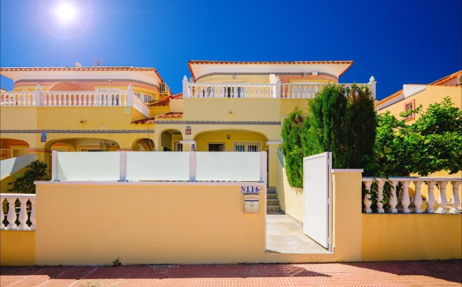 Resale - Town House -
Orihuela Costa - Las Filipinas