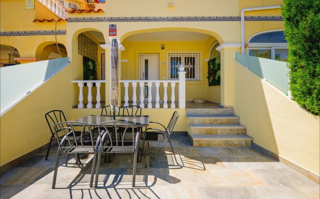 Resale - Town House -
Orihuela Costa - Las Filipinas