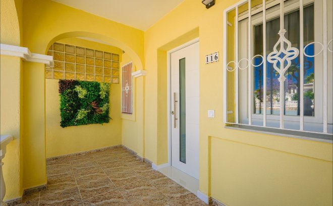 Resale - Town House -
Orihuela Costa - Las Filipinas