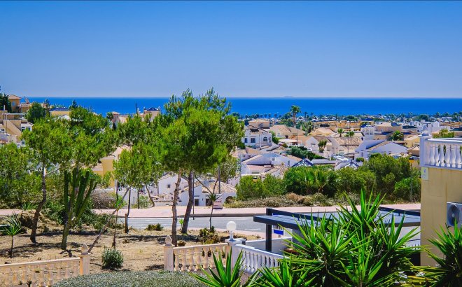 Resale - Town House -
Orihuela Costa - Las Filipinas