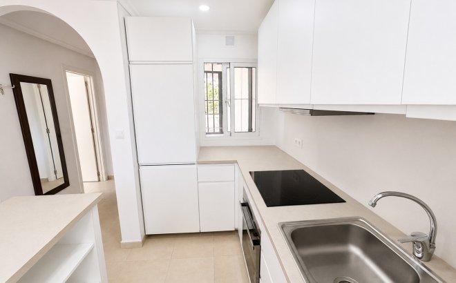 Resale - Apartment -
Villamartin - Costa Blanca