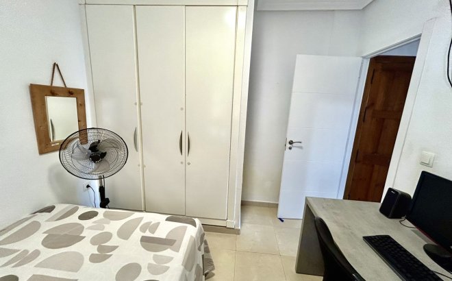 Resale - Apartment -
Villamartin - Costa Blanca