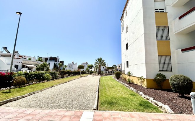 Resale - Apartment -
Villamartin - Costa Blanca