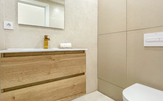 Resale - Apartment -
Torrevieja - Costa Blanca