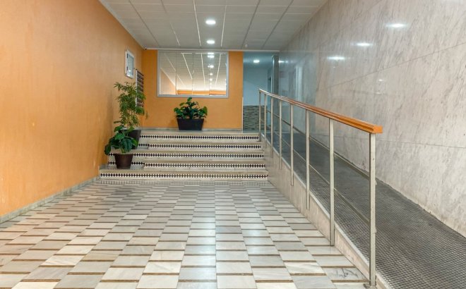 Resale - Apartment -
Torrevieja - Costa Blanca