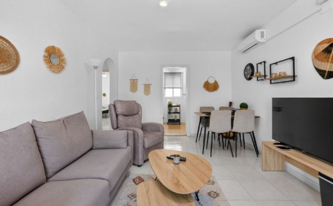 Resale - Apartment Penthouse -
Torrevieja - Jardin del Mar