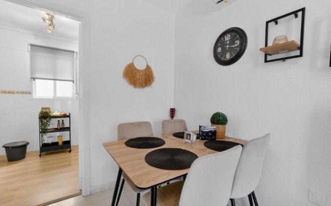 Resale - Apartment Penthouse -
Torrevieja - Jardin del Mar