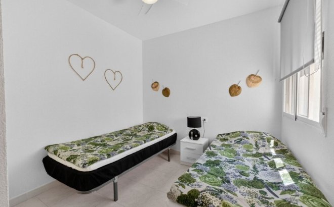 Resale - Apartment Penthouse -
Torrevieja - Jardin del Mar