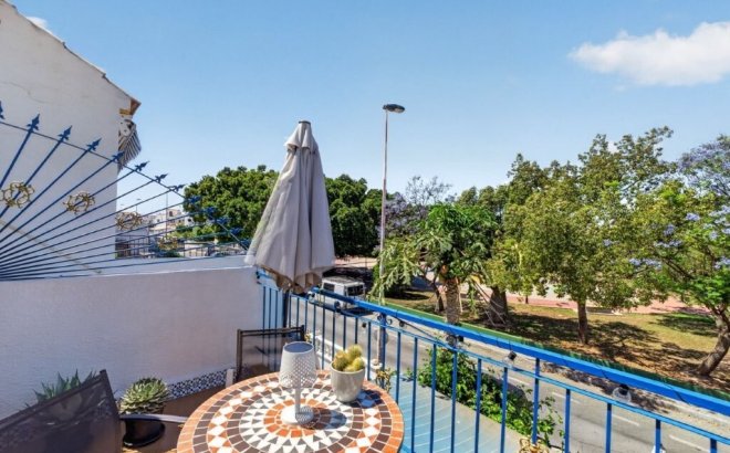 Resale - Apartment Penthouse -
Torrevieja - Jardin del Mar