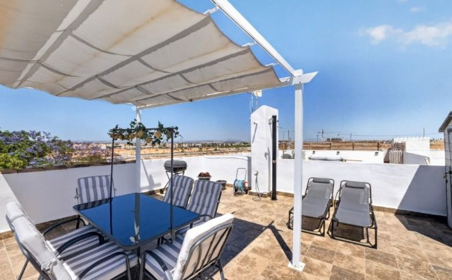 Resale - Apartment Penthouse -
Torrevieja - Jardin del Mar