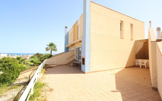 Resale - Town House -
Orihuela Costa - Costa Blanca