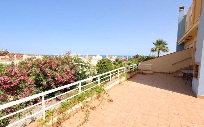 Resale - Town House -
Orihuela Costa - Costa Blanca