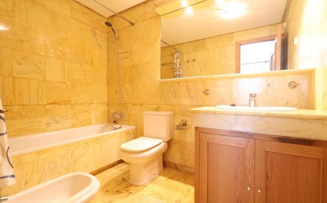 Resale - Town House -
Orihuela Costa - Costa Blanca