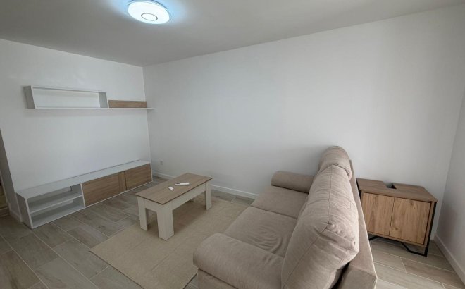 Revente - Town House -
Torrevieja - Sector 25