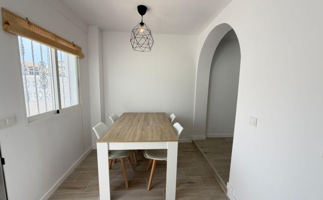 Revente - Town House -
Torrevieja - Sector 25