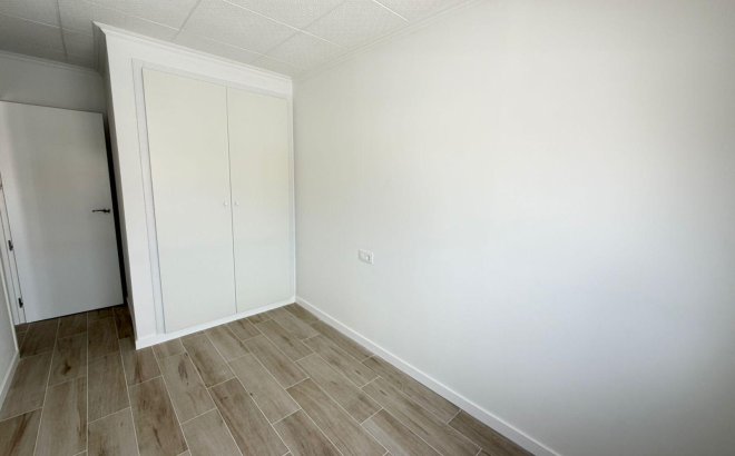 Revente - Town House -
Torrevieja - Sector 25