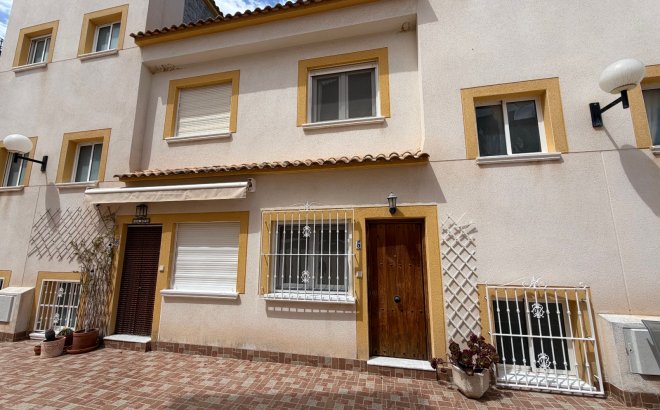 Revente - Town House -
Torremendo - Costa Blanca