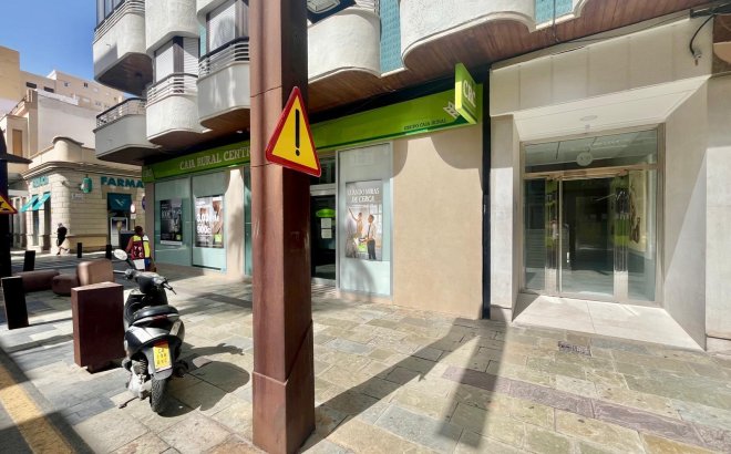 Resale - Apartment -
Torrevieja - Centro