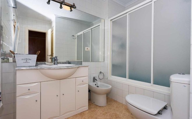 Resale - Villa -
Orihuela Costa - Costa Blanca