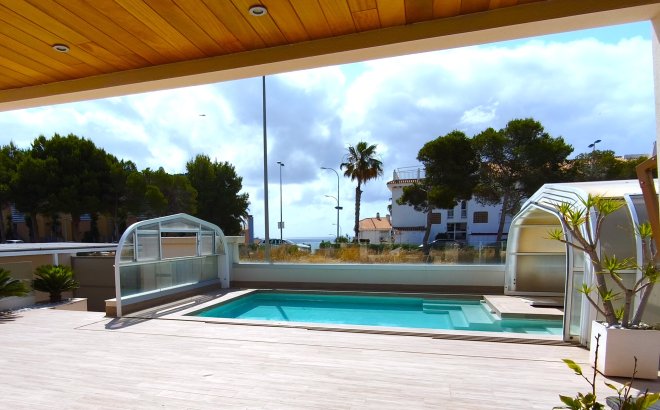 Resale - Villa -
Orihuela Costa - Costa Blanca