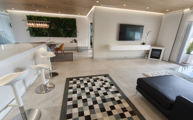 Resale - Villa -
Orihuela Costa - Costa Blanca