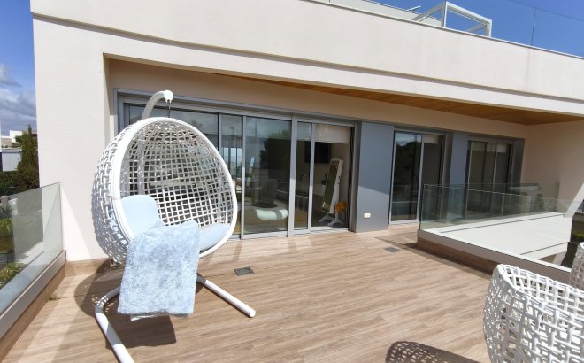 Resale - Villa -
Orihuela Costa - Costa Blanca