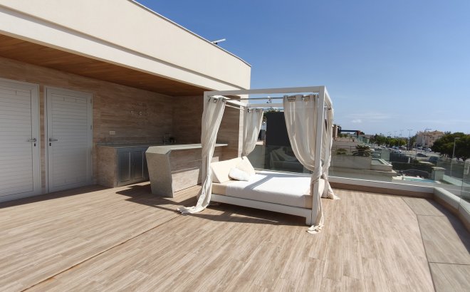 Resale - Villa -
Orihuela Costa - Costa Blanca