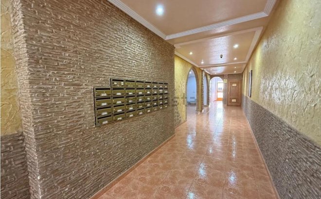 Resale - Penthouse -
Torrevieja - El Molino