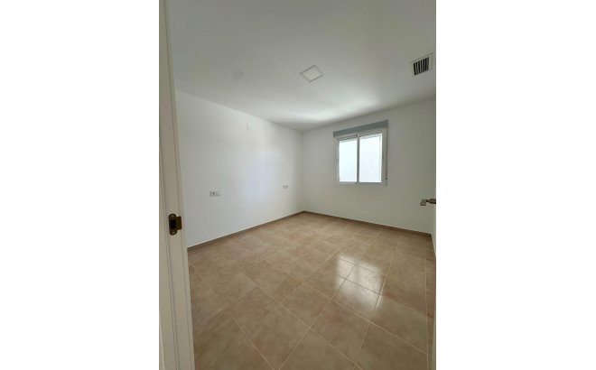 Resale - Bungalow -
Torrevieja - La Siesta - El Salado - Torreta