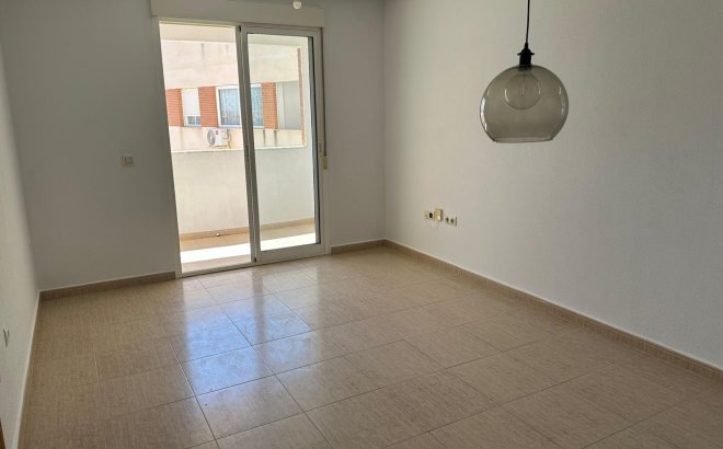 Resale - Apartment -
Torrevieja - Centro