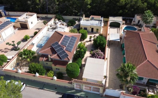 Revente - Villa -
Pinar de Campoverde - Inland