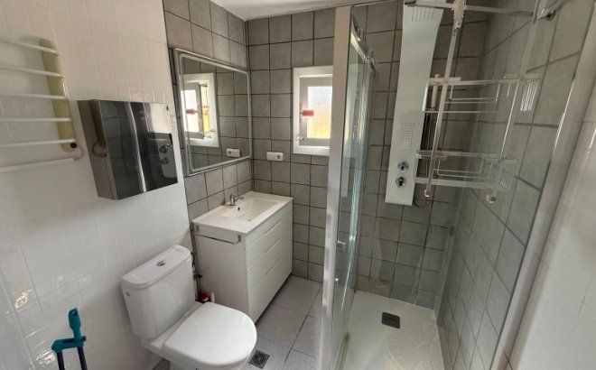 Revente - Villa -
Pinar de Campoverde - Inland
