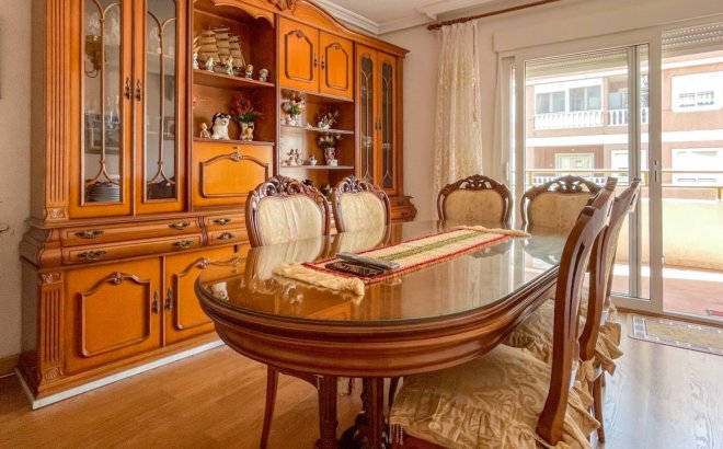 Resale - Apartment -
Torrevieja - Costa Blanca