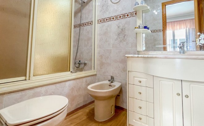 Resale - Apartment -
Torrevieja - Costa Blanca