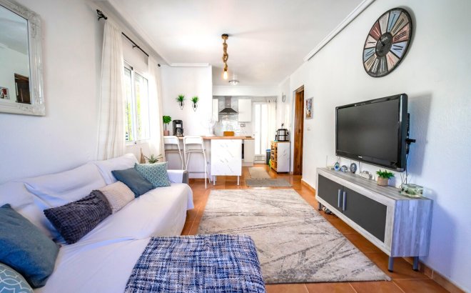 Resale - Semi Detached -
Los Altos - Res Valle de los pinos