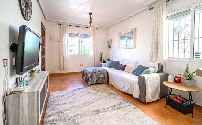 Resale - Semi Detached -
Los Altos - Res Valle de los pinos