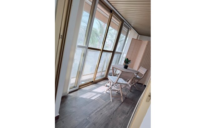Resale - Apartment -
Torrevieja - Costa Blanca