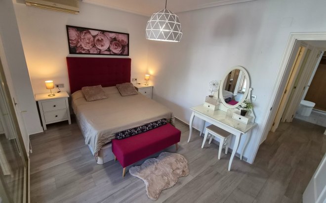 Resale - Apartment -
Torrevieja - Costa Blanca